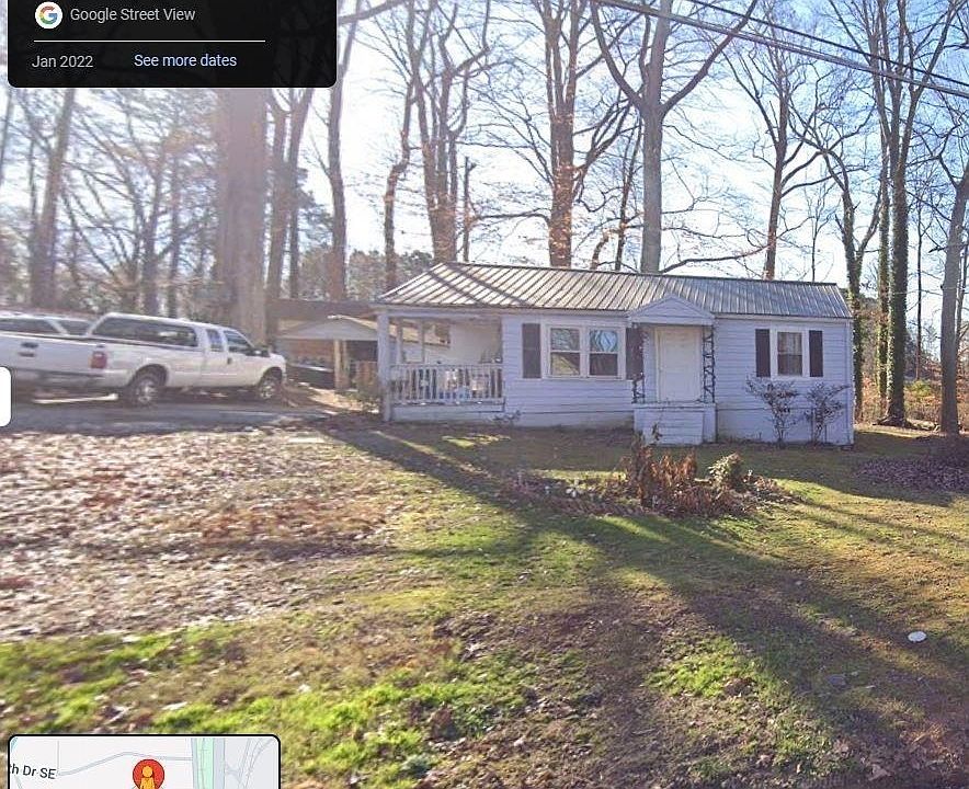 1st image of 340 Oak Ridge Dr SE