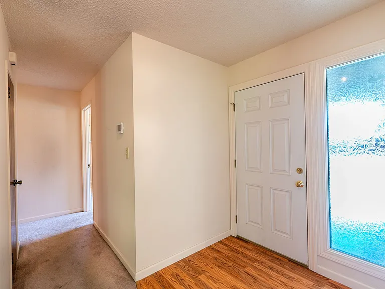 315 Heidi Dr — Photo 8