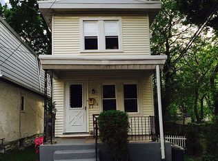 212 Greenfield Ter, Ardmore, PA 19003