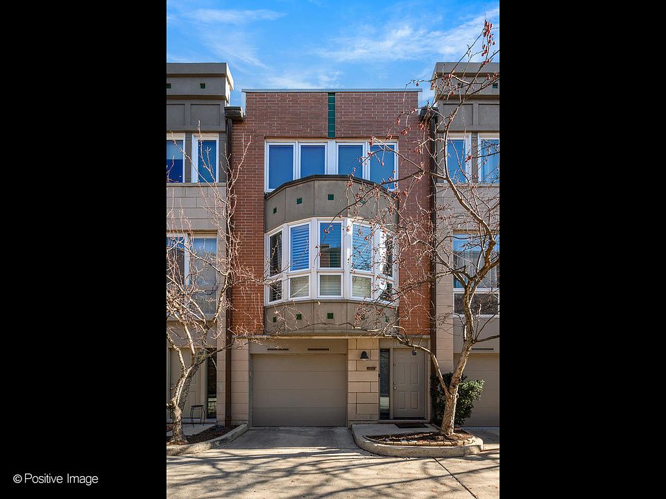 1st image of 2669 N Greenview Ave APT C