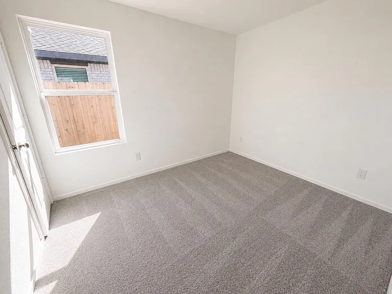 26722 Scarlet Willow Dr — Photo 8