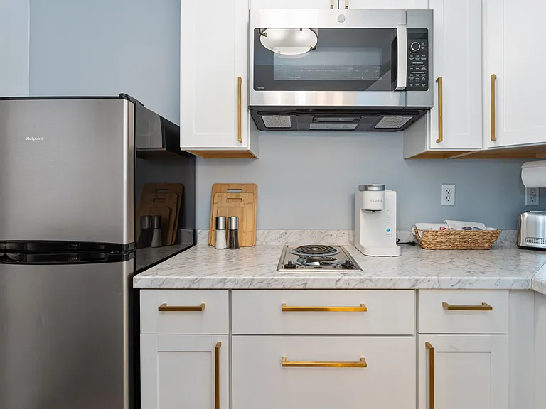 6 Sunset Dr #5 — Photo 3