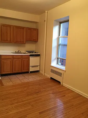 Rented by Keller Williams NYC | media 16