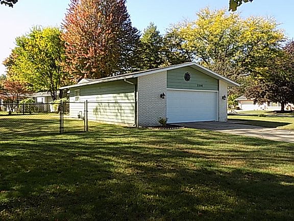 4th image of 23282 Marydale Dr