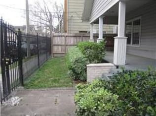 90 Dennis St, Houston, TX 77006