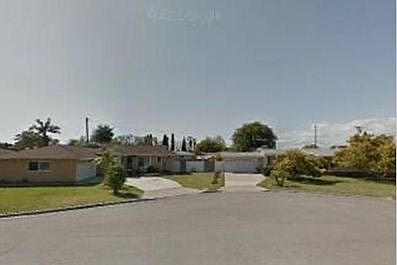 1st image of 11301 Garden Dr