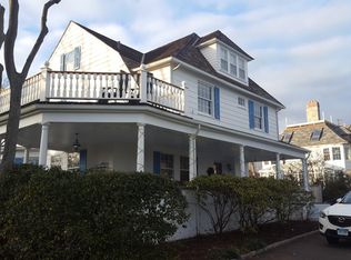 9 Middle Way, Old Greenwich, CT 06870