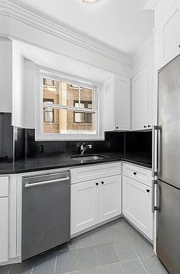 5th image of 47 E 64th St #6D