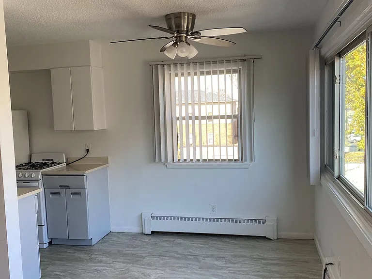 3509 Emerson Ave S — Photo 7