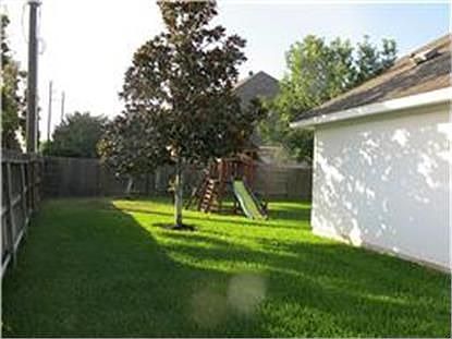 3rd image of 8010 Upland Park Ct