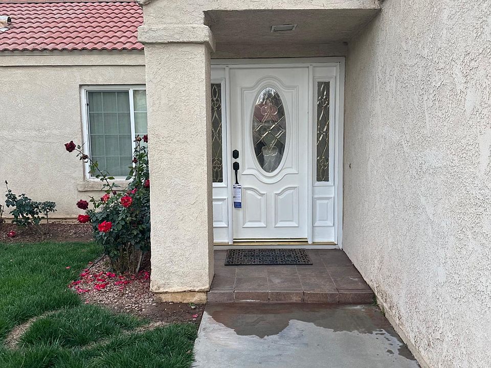 2nd image of 11939 Venetian Dr