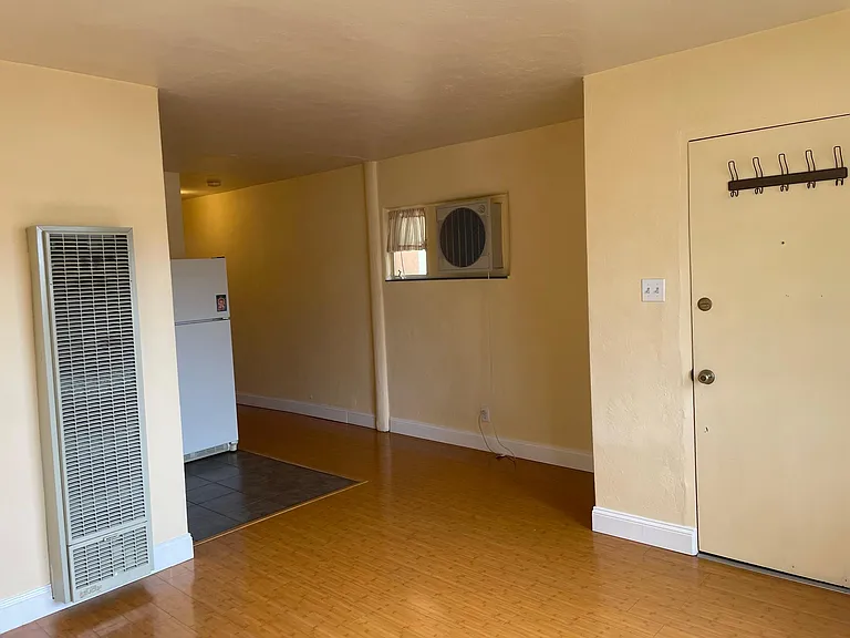 3615 Grand Ave NE — Photo 32