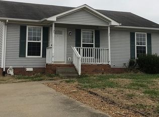 341 Pioneer Dr, Oak Grove, KY 42262