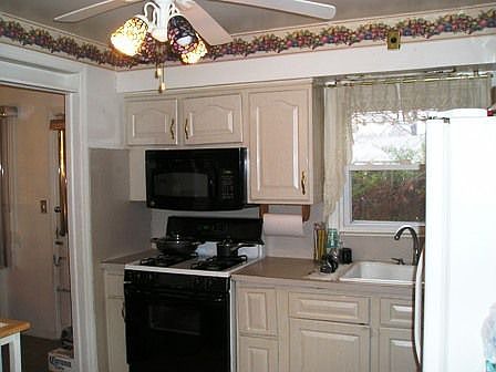 5th image of 23 Frances Dr