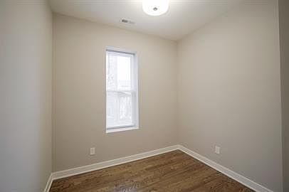 4th image of 2253 S Whipple St #1