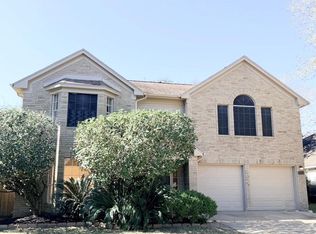 245 N Ranch House Rd, Angleton, TX 77515