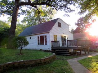 304 Ralph Ct, Island Lake, IL 60042