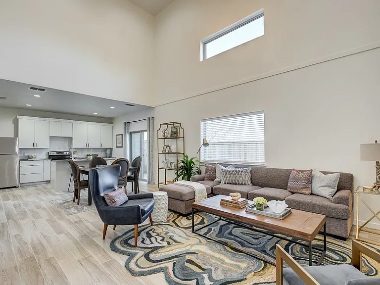 310 Homestead Ave #2 — Photo 9