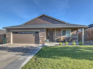 937 Sellwood Dr, Eagle Pt, OR