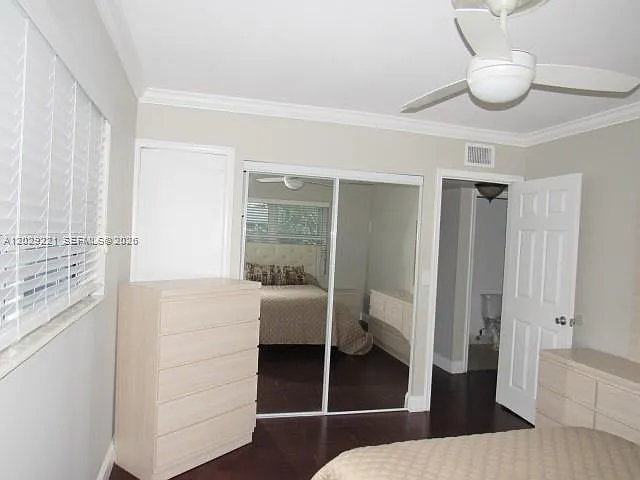 264 Coventry E #264-K — Photo 22