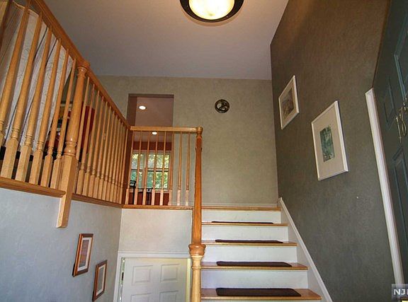 2nd image of 185 Randolph Ave