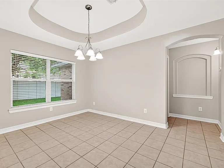 127 Monterrey Rd W — Photo 15