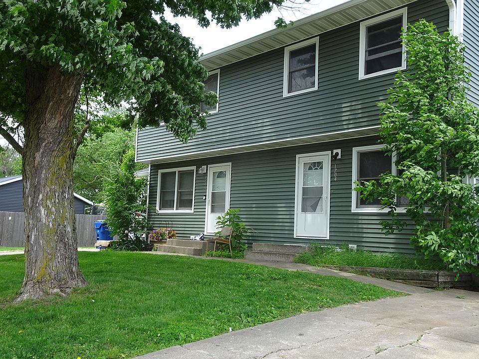 1st image of 1704 W 55th St