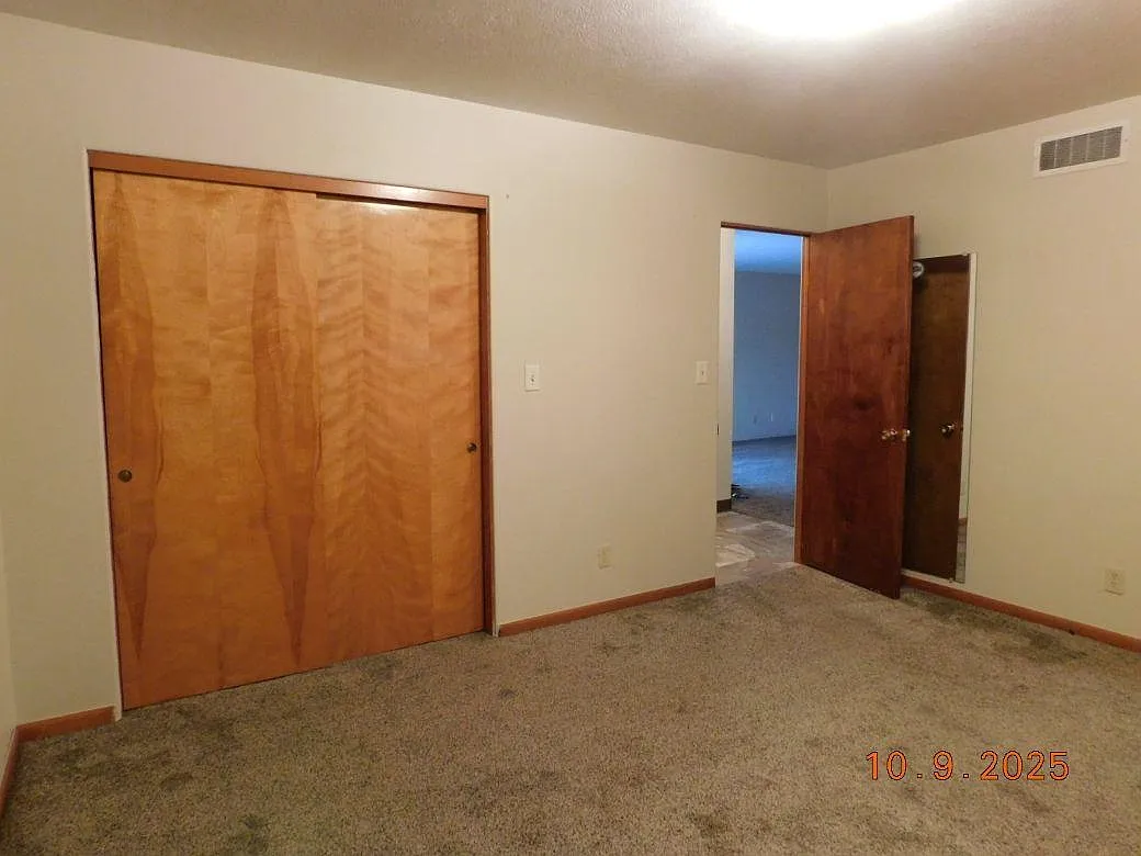 3 bed, 1194 sqft, $1,350 — Photo 4