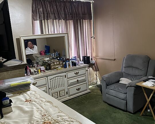 3rd image of 11831 Orchard Ave