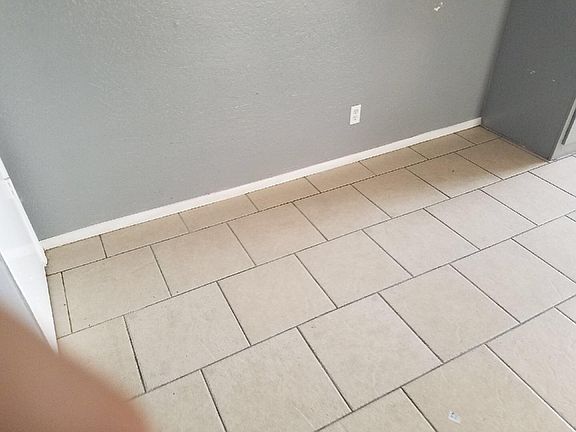 4th image of 7101 N 68th Dr APT 3