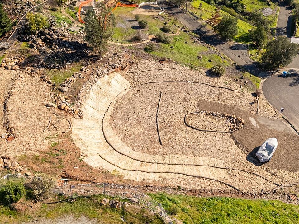 1st image of 3512 NE Hanover Place