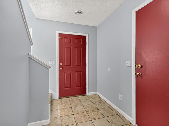 3rd image of 4388 Blakewood Dr