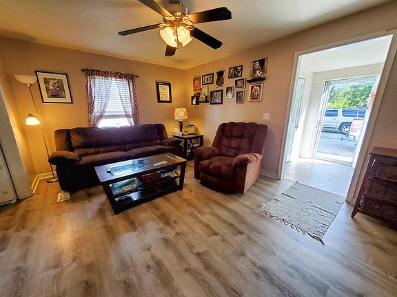 5th image of 1027 N Edgar St