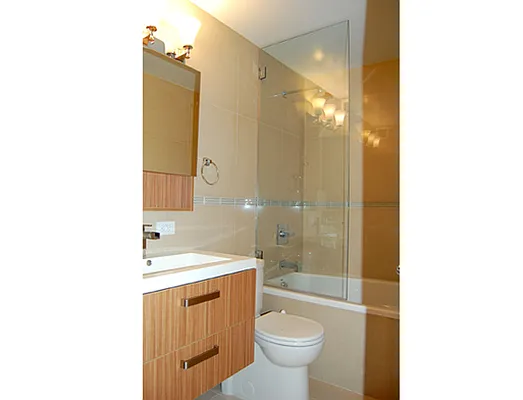 Sold by A & I Broadway | media 15