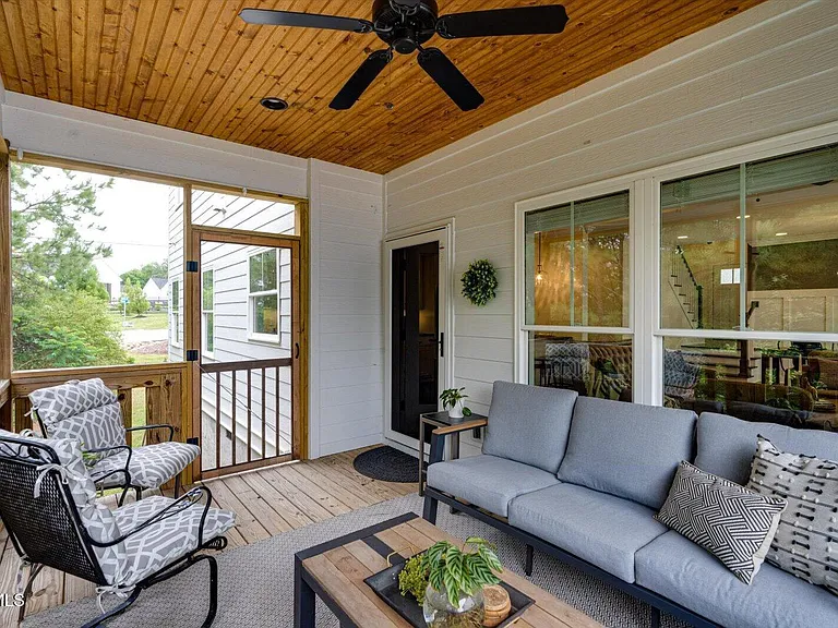 4893 Preserve Dr — Photo 22