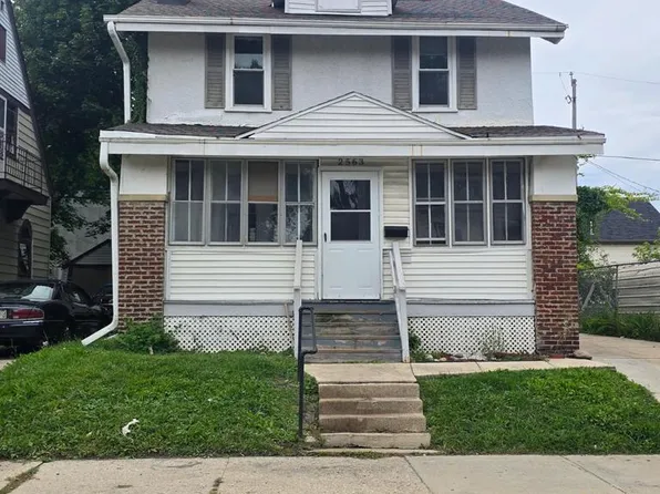 2563 N Hubbard STREET, Milwaukee, WI 53212
