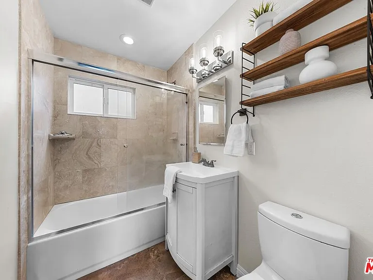 643 Pacific St #3 — Photo 19