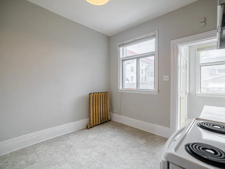 826 Grosvenor Ave #1 — Photo 16