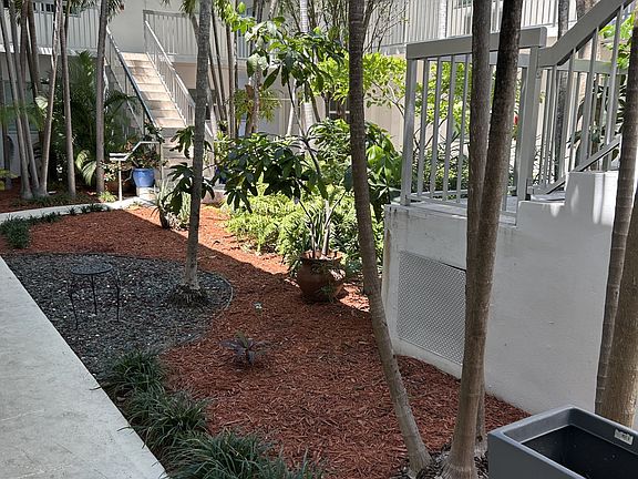 3rd image of 8080 Tatum Waterway Dr