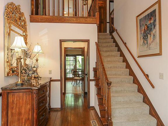 3rd image of 5705 Price Hill Pl