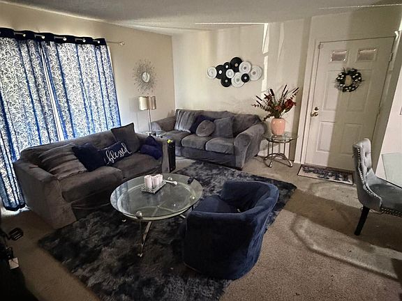 4th image of 2 Liberty Ct Unit 2