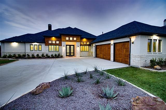 1st image of 505 Shadow Wood Ln