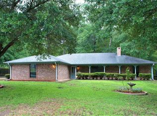 510 Brookhollow Dr, White Oak, TX 75693