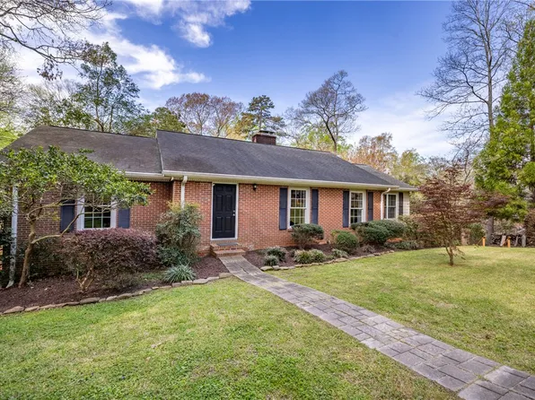 102 Cherokee Rd, Clemson, SC 29631