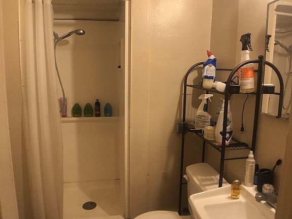 4th image of 319 North St APT 3