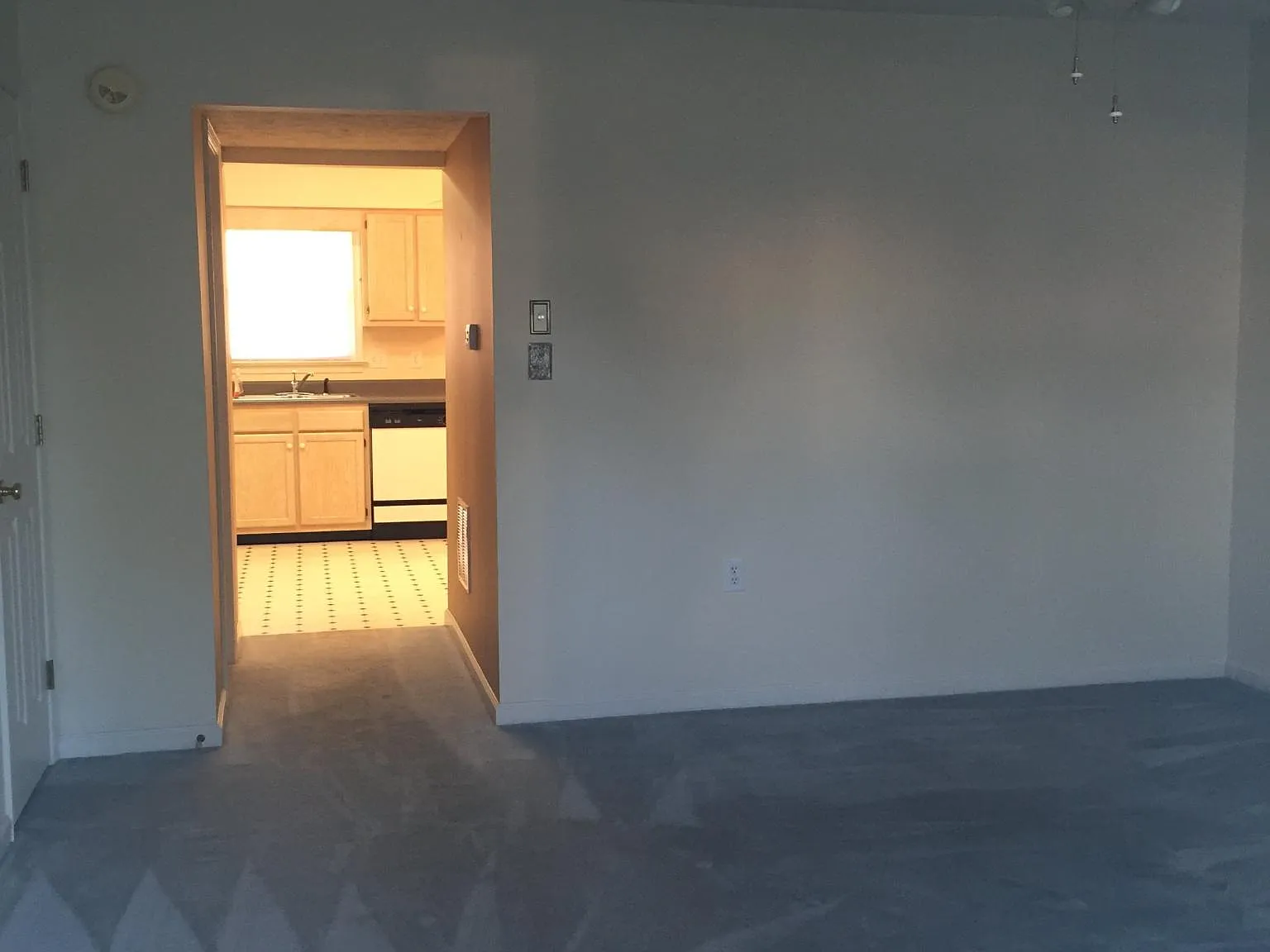 2 bed, 1.5 bath, 1152 sqft, $1,475 — Photo 4