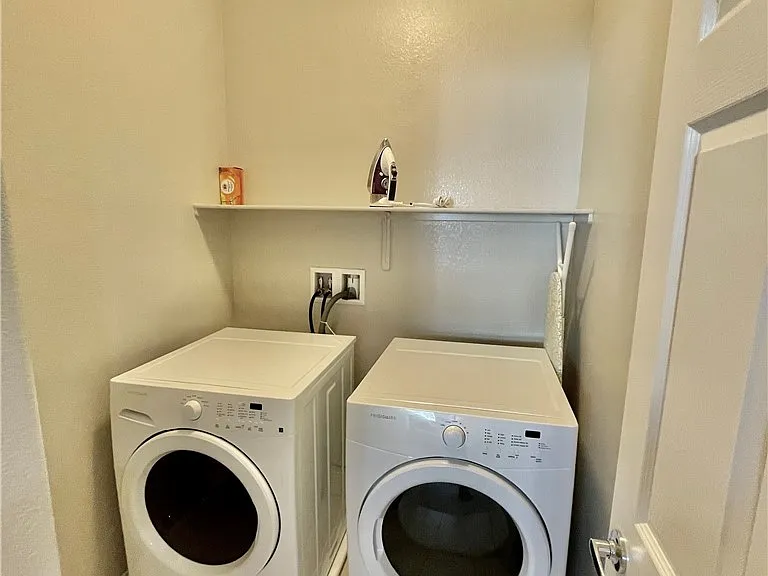 173 Elexese Ct — Photo 22