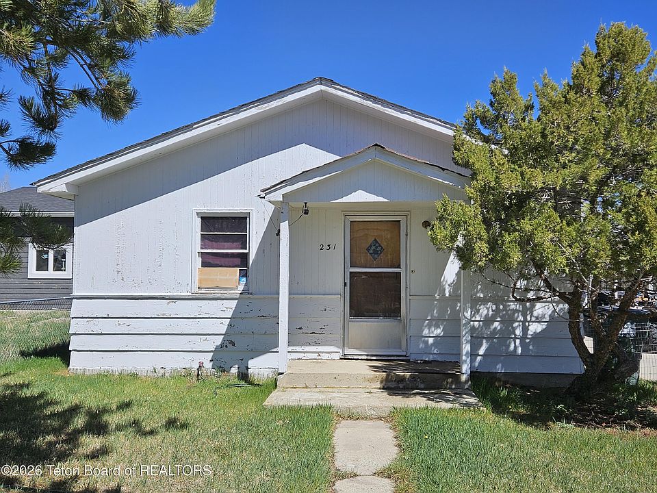 1st image of 231 N Fremont Ave