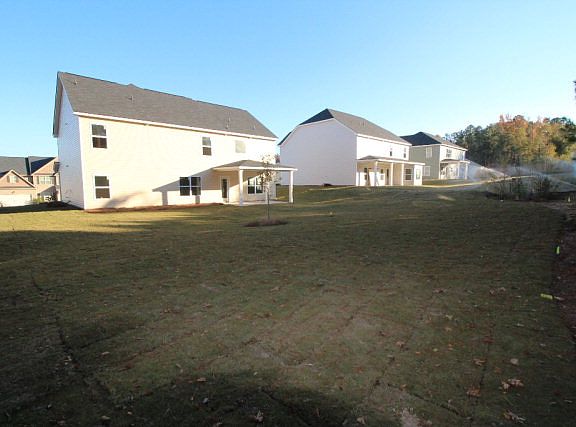 3rd image of 2424 Orchard Dr