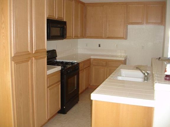 5th image of 3630 Koufax Dr